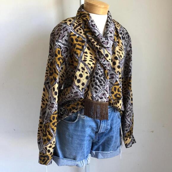 Vintage 90s Cheetah Print Blouse with Scarf Detail, M/L - Picture 5 of 10